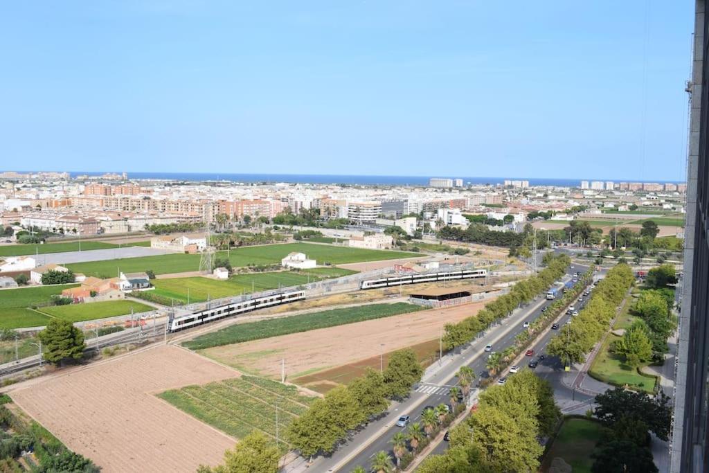 Ferienwohnung Duplex Loft Apartamento Con Parking Gratis Valencia Exterior foto